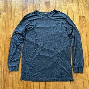 Uniqlo Heattech Gray Lightweight Long Sleeve Base Layer Shirt Men’s L